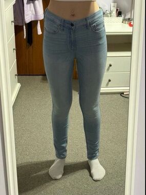 Hollister High-Rise Light Wash Skinny Jeans